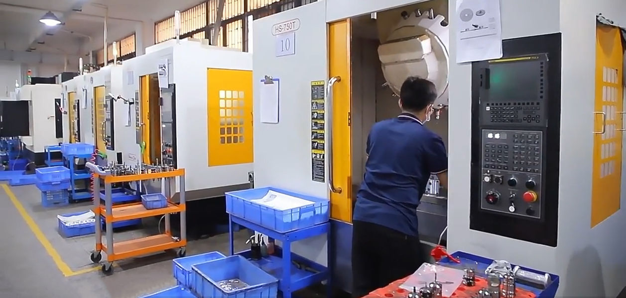 Dongguan Zhongwei Metal Products Co., Ltd üreticinin üretim hattı