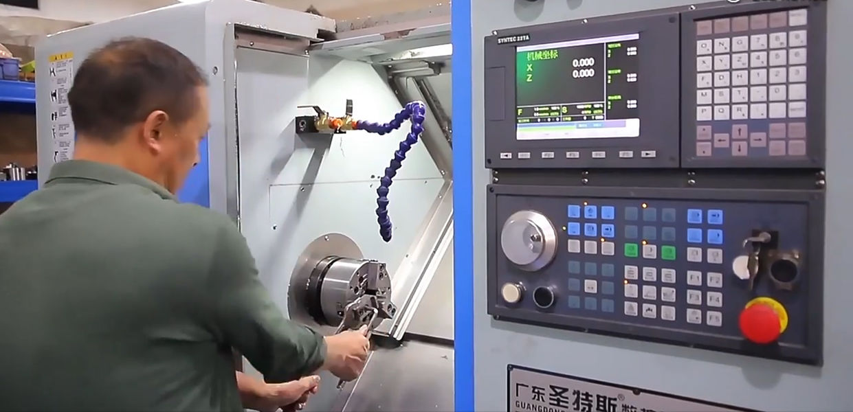 Dongguan Zhongwei Metal Products Co., Ltd üreticinin üretim hattı